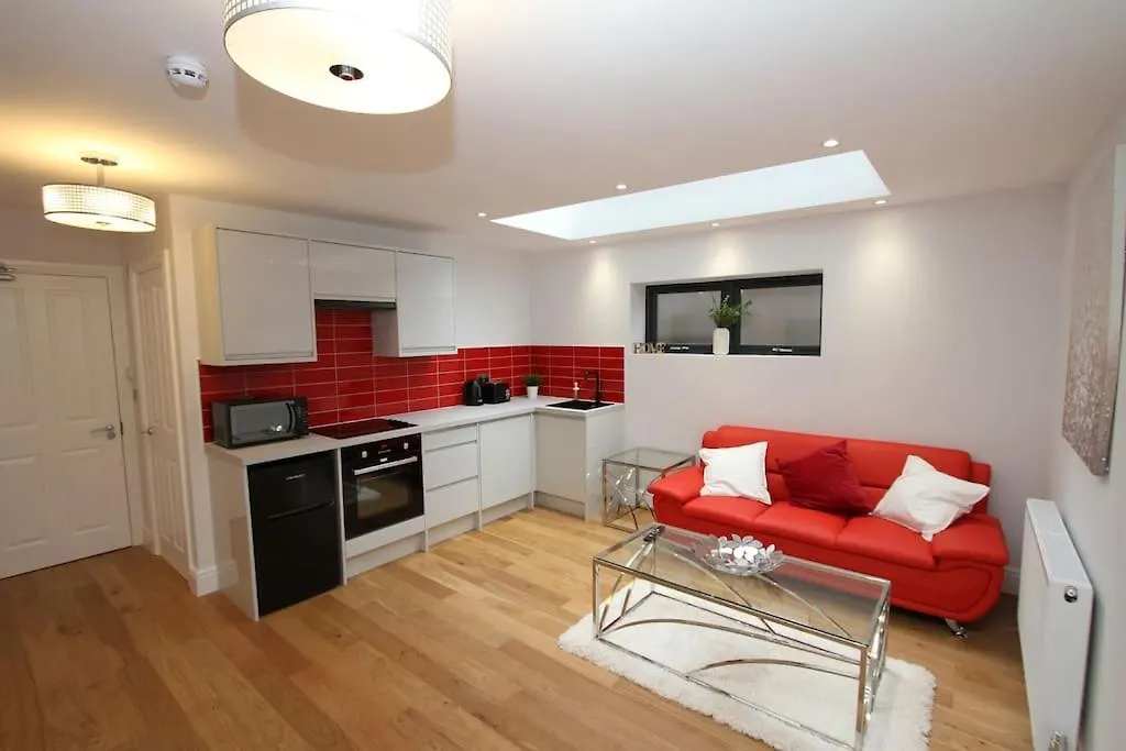 Apartment Lovely One Bed Apartment-Near All Transport-Village-Freeparking London
