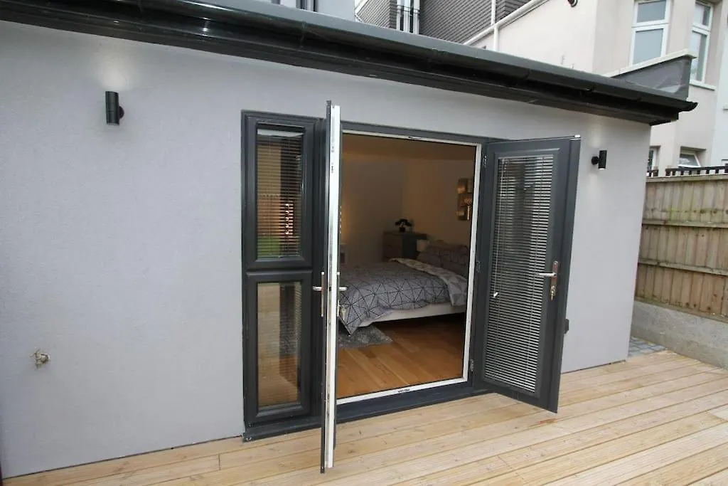 Lovely One Bed Apartment-Near All Transport-Village-Freeparking London 0*,  United Kingdom