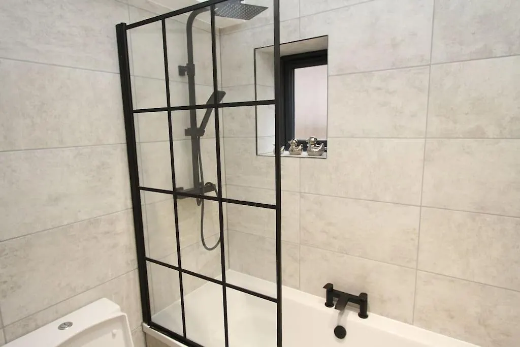 Apartment Lovely One Bed Apartment-Near All Transport-Village-Freeparking London United Kingdom